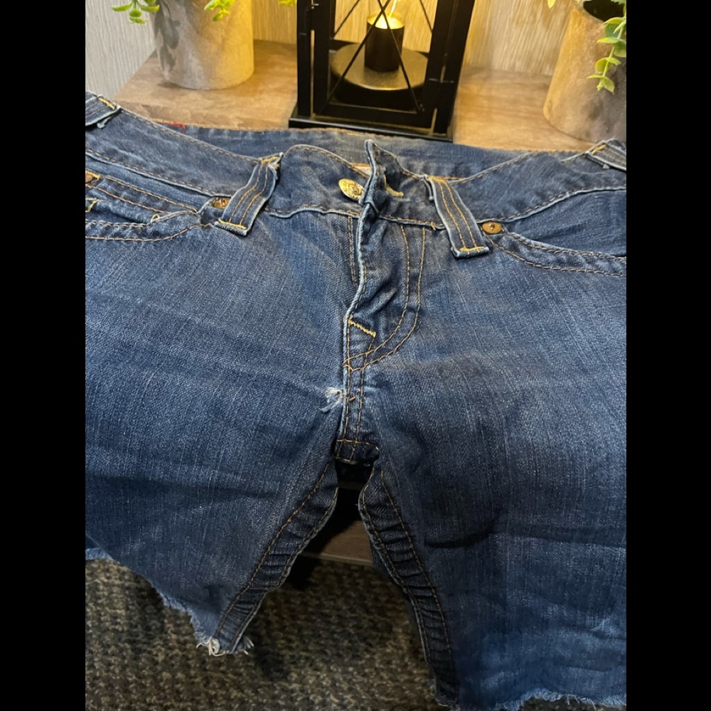 Women’s cut off Jean shorts